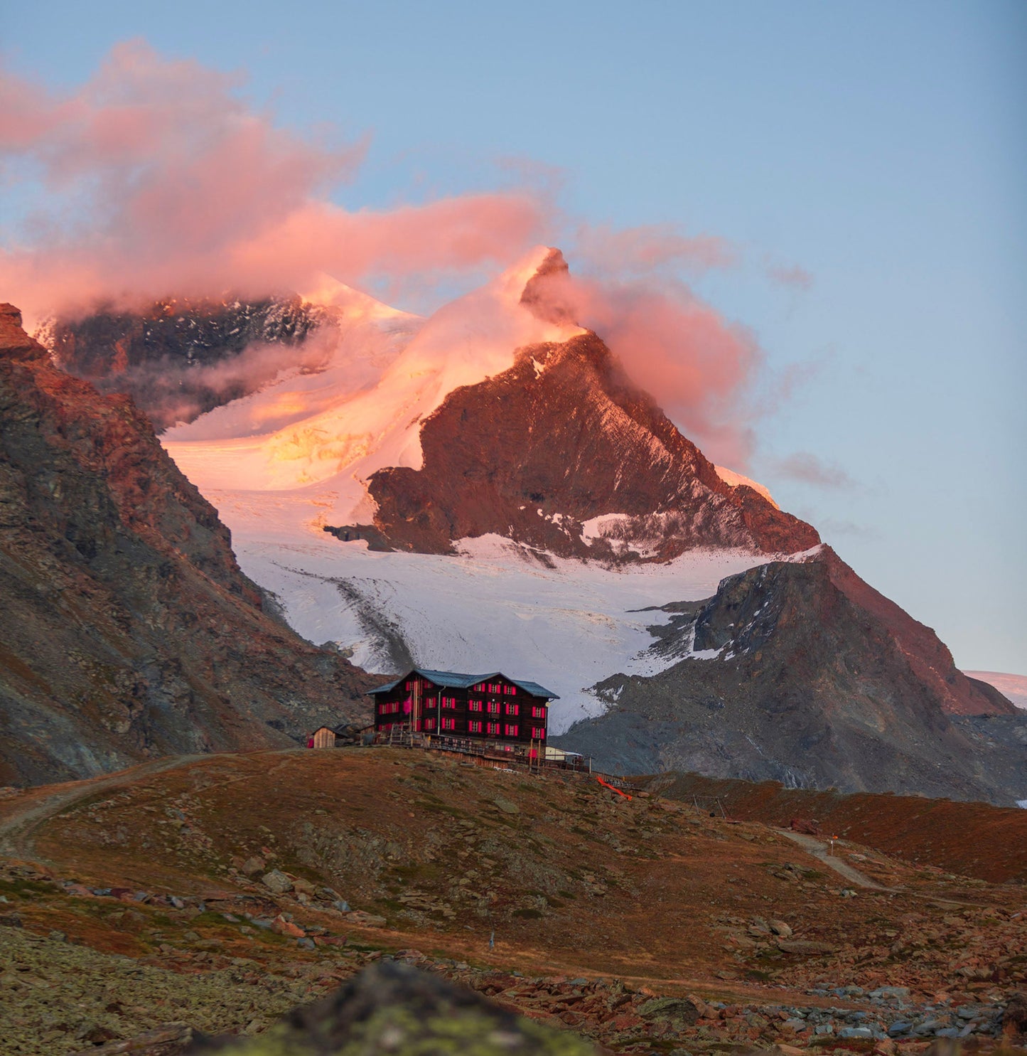 Painting the Peaks: Switzerland Retreat- 1 Spot